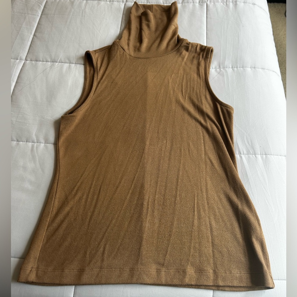 Banana Republic Sz L NWNT Sleeveless Turtleneck Sweater